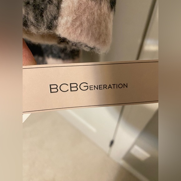 NWT BCBG Long Plaid Coat from Nordstrom Rack Size Medium - Picture 5 of 6